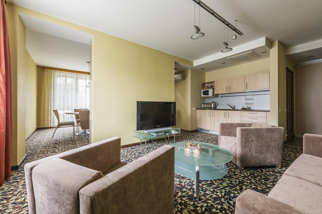 Oro Nida Hotel Ngoại thất bức ảnh